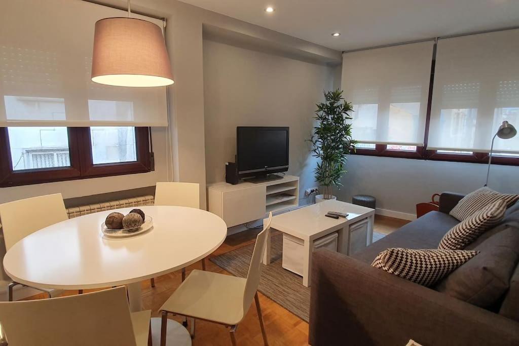 Moderno Apartamento En El Centro. El Carmen Wifi Хихон Экстерьер фото